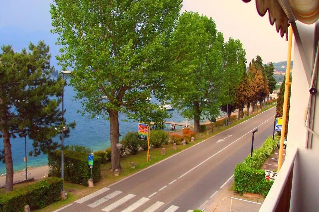 Apartment Appartamento Jazmin In Val Di Sogno Malcesine Italy